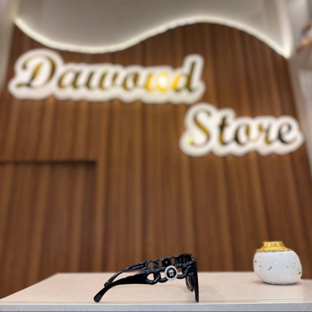 Monaco Luxe Square Sunglasses – Black