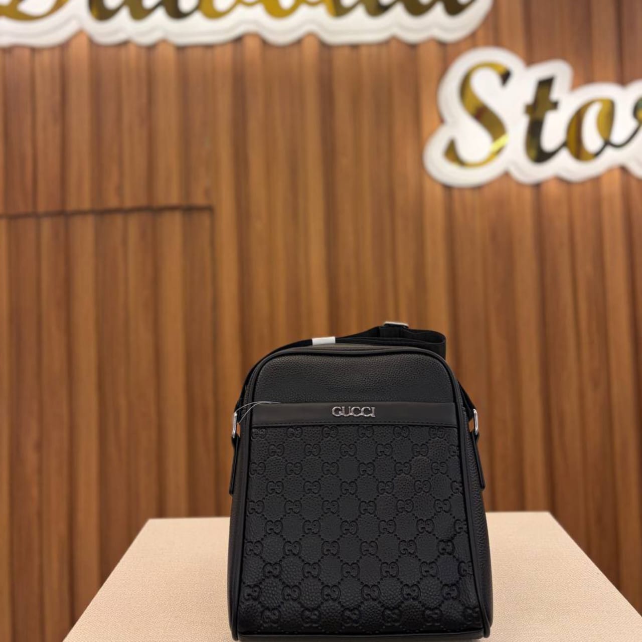 GUCCI Cross Bag